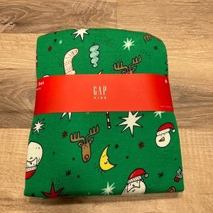 GAP Kids Christmas holiday pajama boy girl unisex size 8 NWT